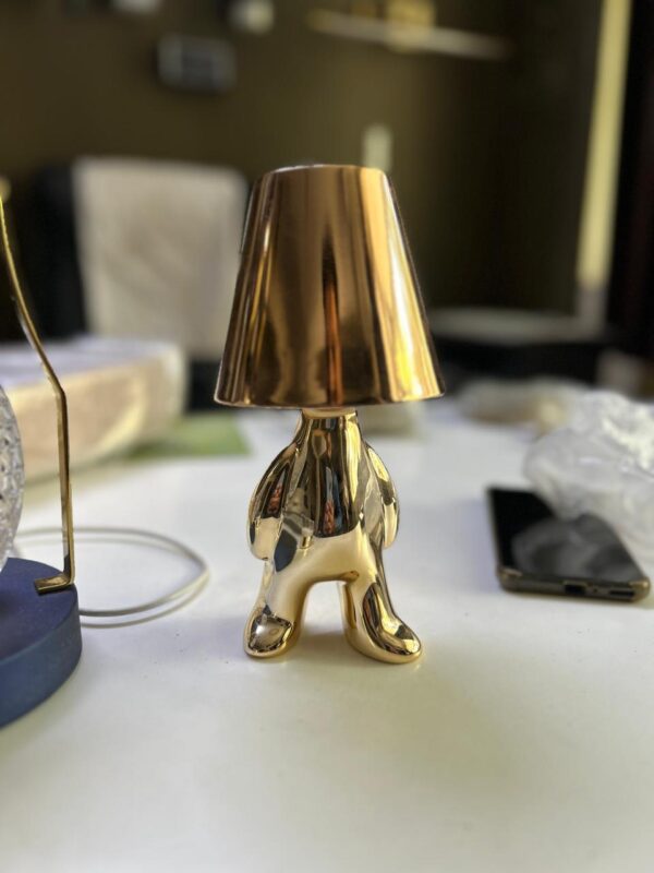 Table lamp