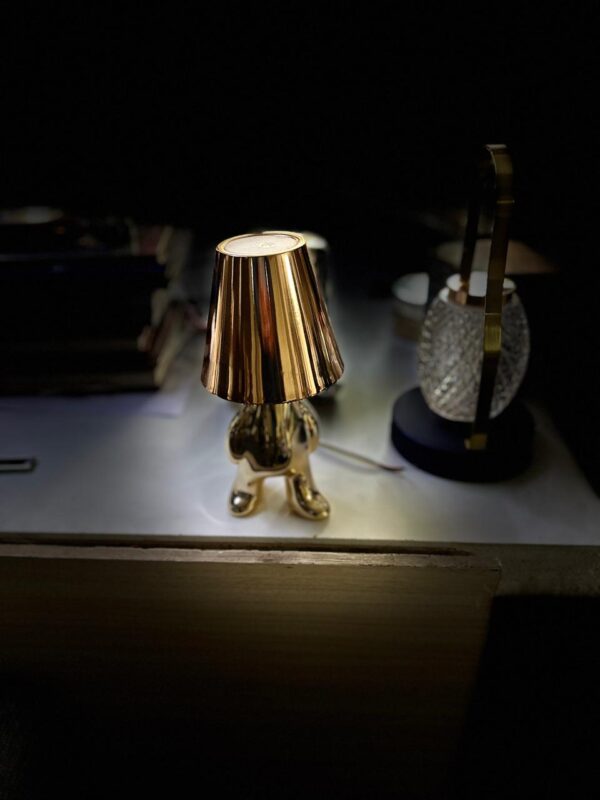 Table lamp